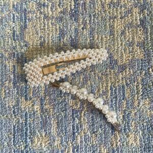 Pearl Hair Clips